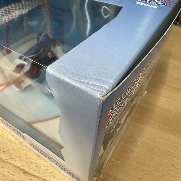 Starting Lineup Freeze Frame One on One Jagr vs Roy 1997 Never Opened READ - Picture 7 of 8